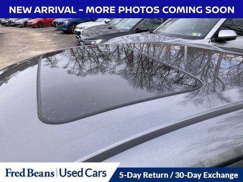 Used 2023 Nissan Sentra SR w/ SR Premium Package image 8