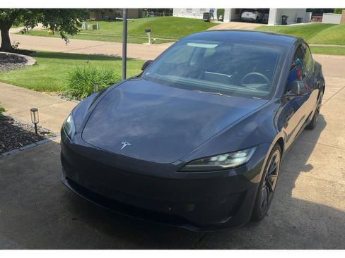 Used 2025 Tesla Model 3 Performance AWD/4WD image 1