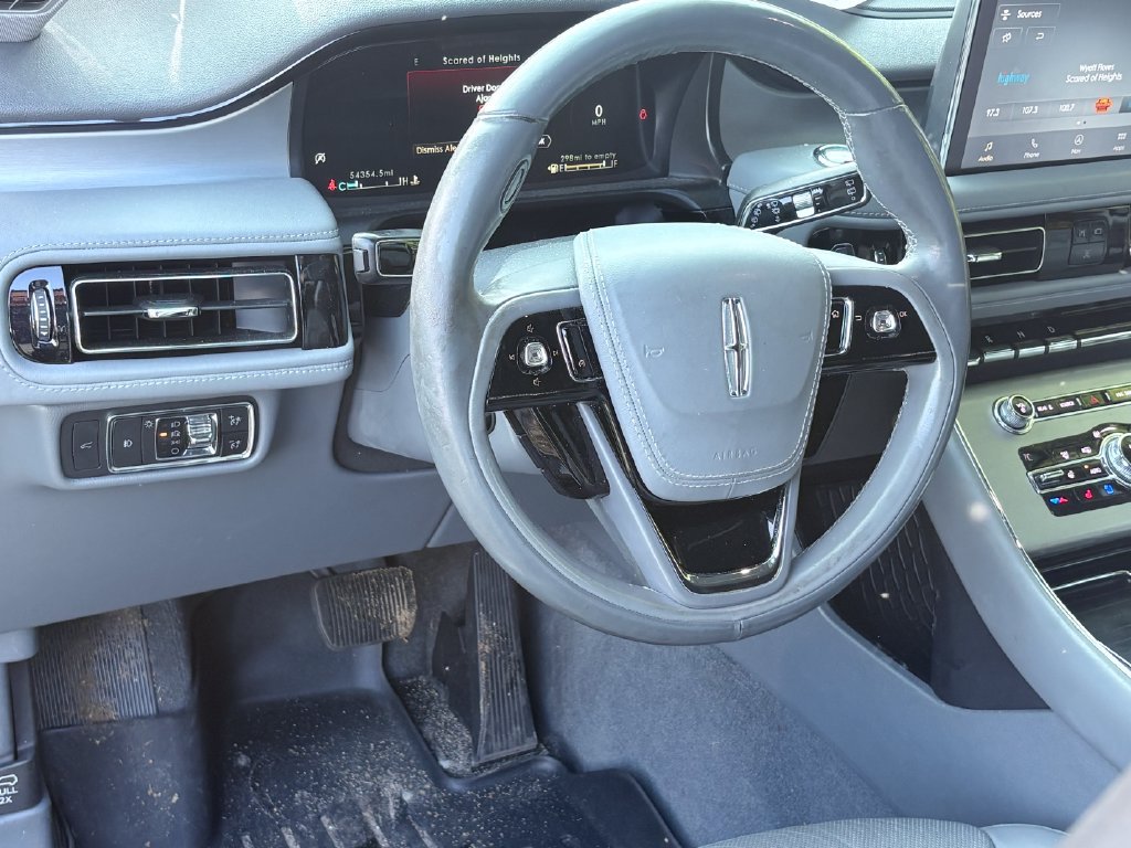 Used 2020 Lincoln Aviator Reserve w/ Elements Package Plus AWD/4WD image 6