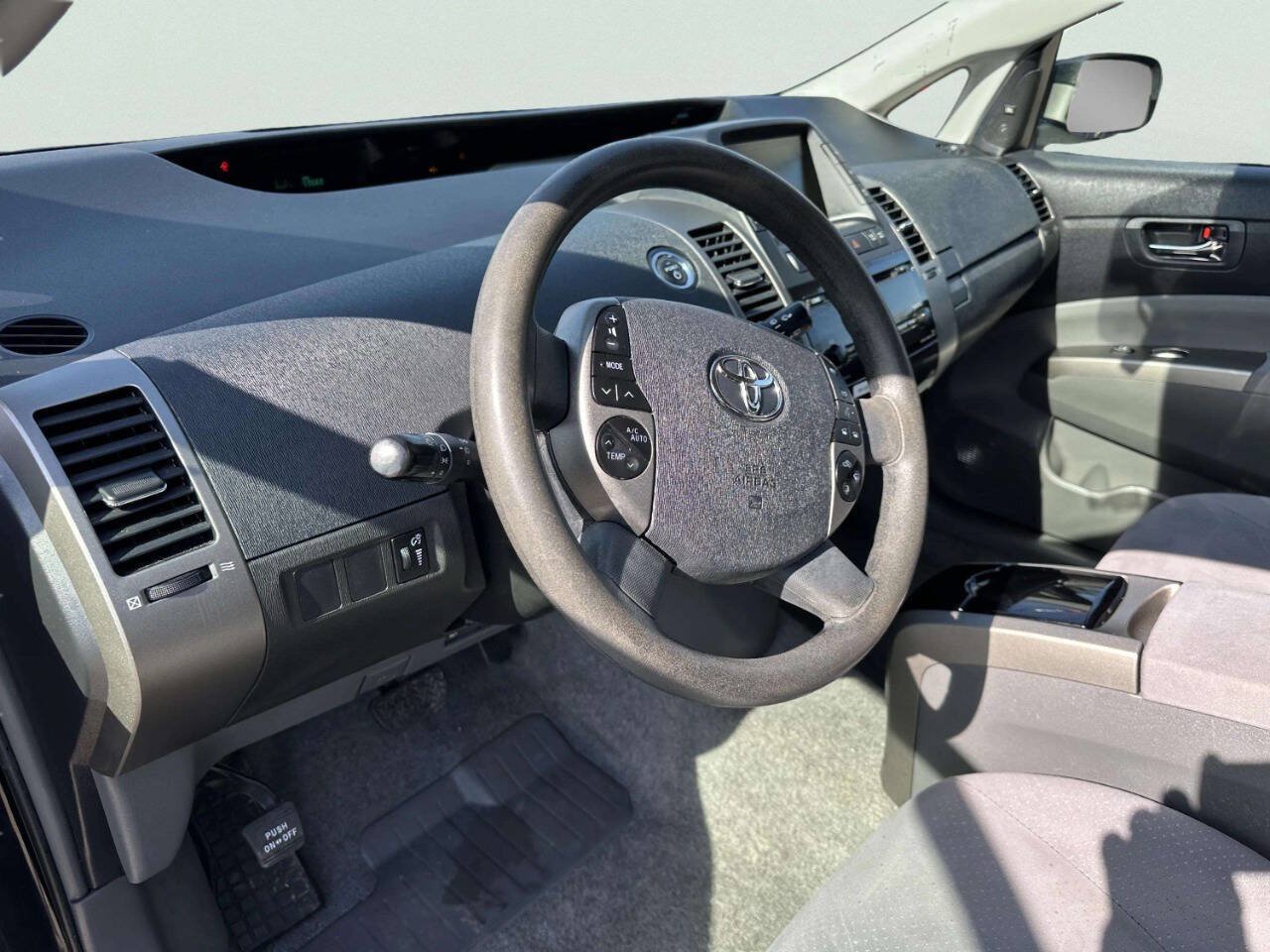 Used 2009 Toyota Prius w/ Pkg 5 FWD image 14