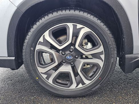 Used 2023 Subaru Ascent Limited w/ Technology Package image 8