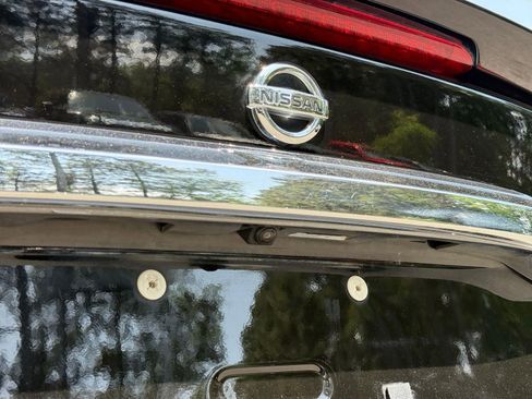 Used 2017 Nissan Maxima 3.5 SL FWD image 10