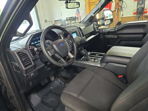 Used 2018 Ford F150 XLT w/ Equipment Group 301A Mid AWD/4WD image 15