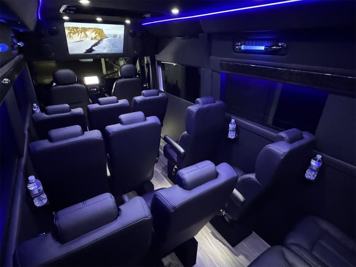 Used 2024 RAM ProMaster 3500 FWD image 2