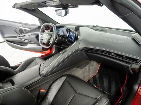 Used 2023 Chevrolet Corvette Stingray Preferred Cpe w/ Z51 Performance Package RWD image 18