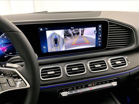 Used 2024 Mercedes-Benz GLE 350 4MATIC image 29