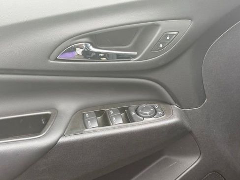Certified 2024 Chevrolet Equinox LT w/ LPO, Floor Liner Package FWD image 23