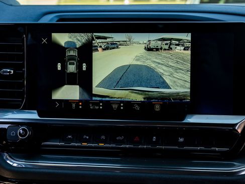 Used 2024 Chevrolet Silverado 1500 High Country w/ Technology Package image 25