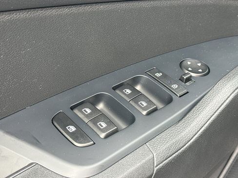 Used 2025 Kia Sportage LX FWD image 20