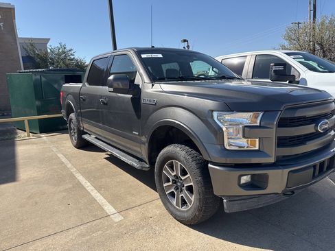 Used 2017 Ford F150 Lariat image 3