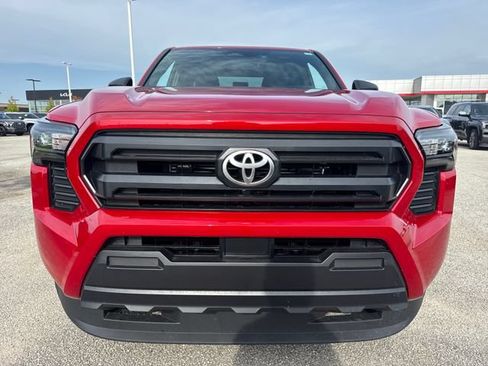 Used 2026 Toyota Tacoma SR AWD/4WD image 9