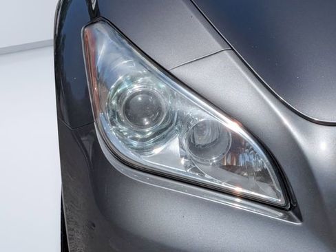 Used 2012 INFINITI M37 x w/ Deluxe Touring Pkg image 6
