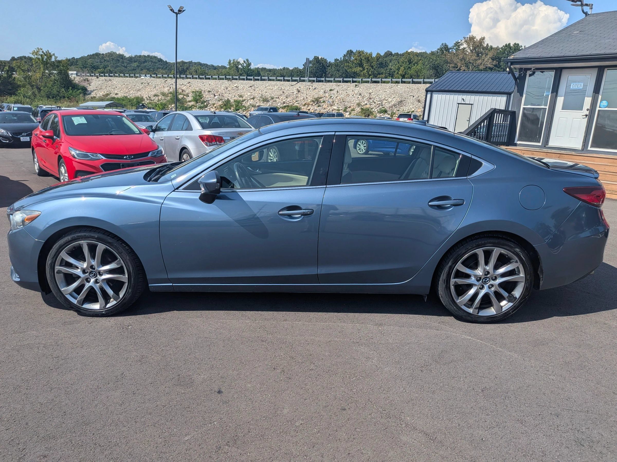 Used 2014 MAZDA MAZDA6 Grand Touring w/ MRCC + FOW Package FWD image 3