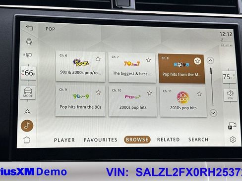 Used 2024 Land Rover Range Rover Evoque Dynamic SE image 39