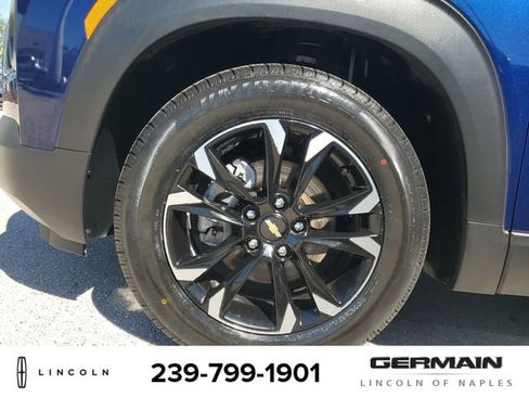 Used 2022 Chevrolet TrailBlazer LT w/ Convenience Package image 12