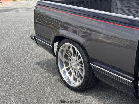 Used 1991 Chevrolet Silverado 1500 2WD Regular Cab image 16