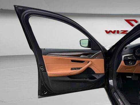 Used 2020 BMW 540i xDrive w/ Premium Package image 14