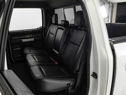 Used 2019 Ford F150 Lariat image 32