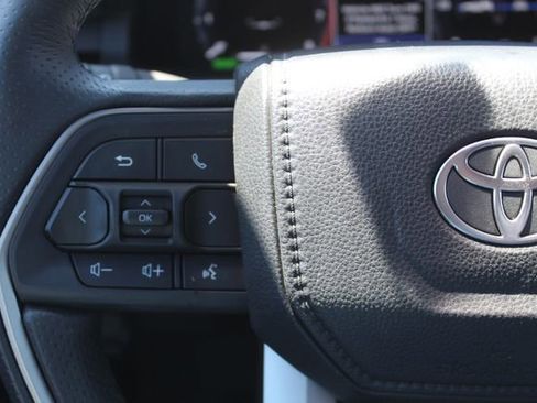 Used 2026 Toyota 4Runner Platinum AWD/4WD image 25