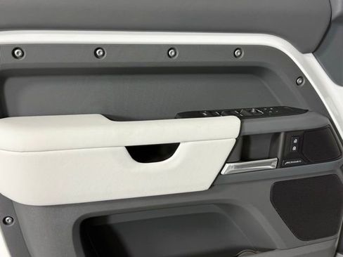 New 2025 Land Rover Defender 110 S image 12