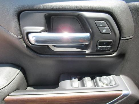 Used 2021 GMC Sierra 1500 SLT w/ SLT Premium Package AWD/4WD image 23