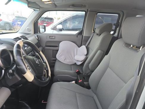 Used 2011 Honda Element EX image 4