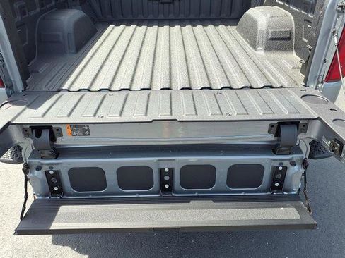 New 2026 Chevrolet Silverado 1500 High Country AWD/4WD image 6