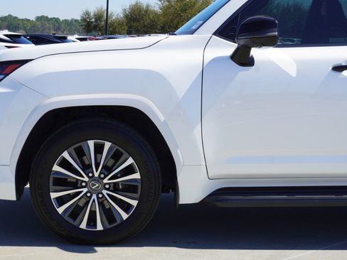 Certified 2024 Lexus LX 600 LX 600 Premium w/ Appearance Package image 9