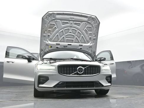 Used 2024 Volvo S60 B5 Plus AWD/4WD image 51