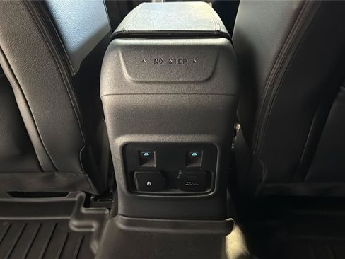 Certified 2024 Ford Bronco Outer Banks AWD/4WD image 28