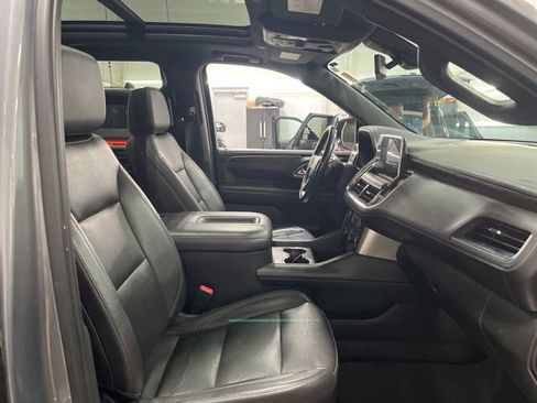 Used 2021 Chevrolet Tahoe Z71 w/ Z71 Signature Package AWD/4WD image 34
