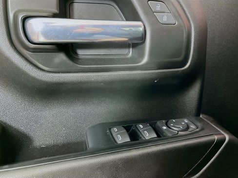 Used 2022 Chevrolet Silverado 1500 Custom Trail Boss w/ LPO, Dark Essentials Package AWD/4WD image 22