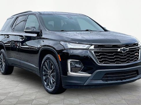 Used 2022 Chevrolet Traverse RS FWD image 12
