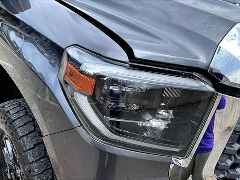 Used 2020 Toyota Tundra SR5 w/ TRD Off-Road Package AWD/4WD image 27