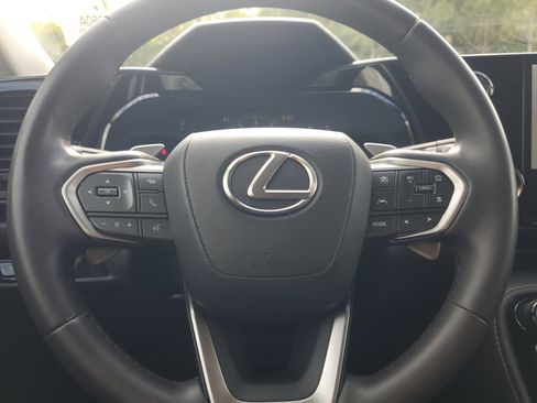 Used 2024 Lexus NX 250 FWD w/ Towing Package (2000 Lbs) image 20