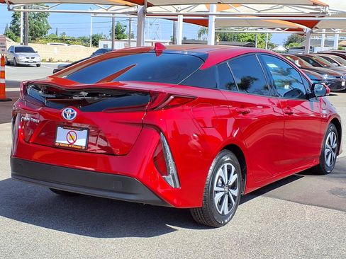 Used 2019 Toyota Prius Prime Premium FWD image 6