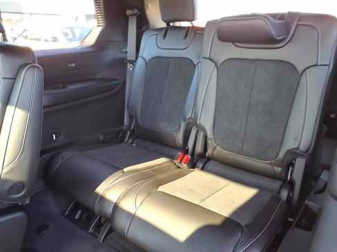 New 2025 Jeep Grand Cherokee L Altitude image 14