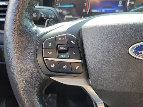 Certified 2020 Ford Explorer Limited w/ Class III Trailer Tow Package image 5