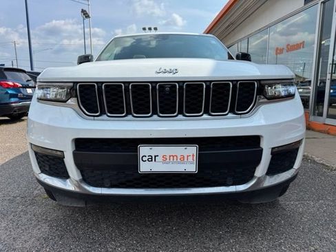 Used 2023 Jeep Grand Cherokee L Limited w/ Luxury Tech Group II AWD/4WD image 2