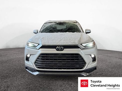 New 2026 Toyota Grand Highlander Hybrid MAX Platinum image 8