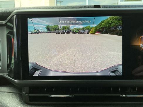 New 2025 Jeep Gladiator Sport image 21