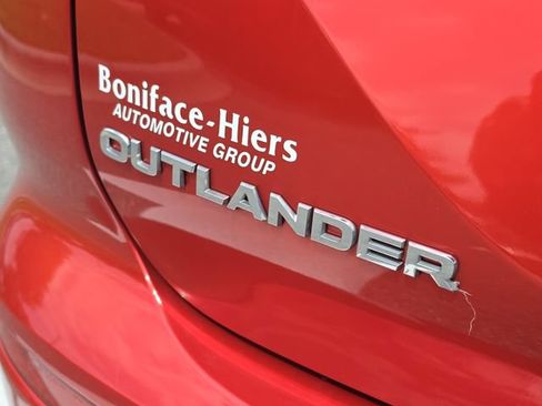 Used 2024 Mitsubishi Outlander ES FWD image 6