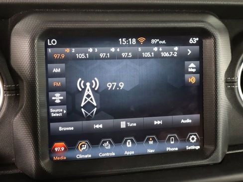 Used 2023 Jeep Wrangler Unlimited Sahara w/ Cold Weather Group AWD/4WD image 28
