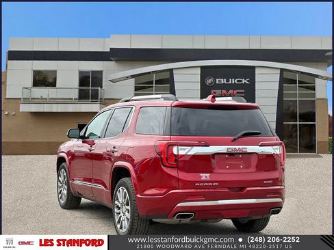 Used 2023 GMC Acadia Denali w/ Denali Ultimate Package AWD/4WD image 4