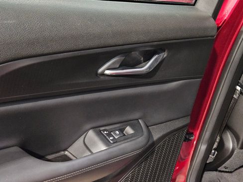 Used 2024 Jeep Grand Cherokee Altitude image 34