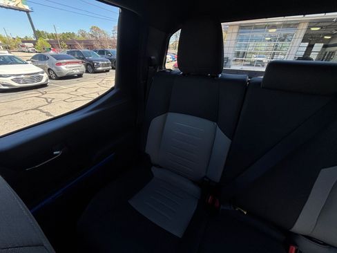 Used 2025 Toyota Tacoma TRD Off-Road image 44