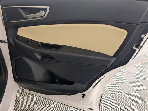 Used 2019 Ford Edge SEL w/ Equipment Group 201A image 32
