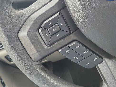 Certified 2022 Ford F350 XLT w/ Black Appearance Package image 17