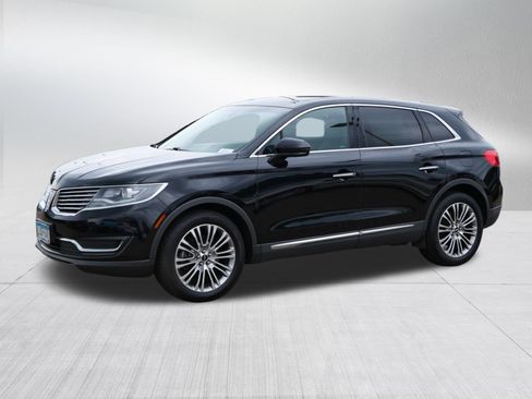 Used 2016 Lincoln MKX Reserve w/ Climate Package AWD/4WD image 3