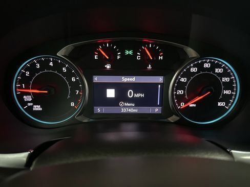 Used 2023 Chevrolet Traverse RS image 13